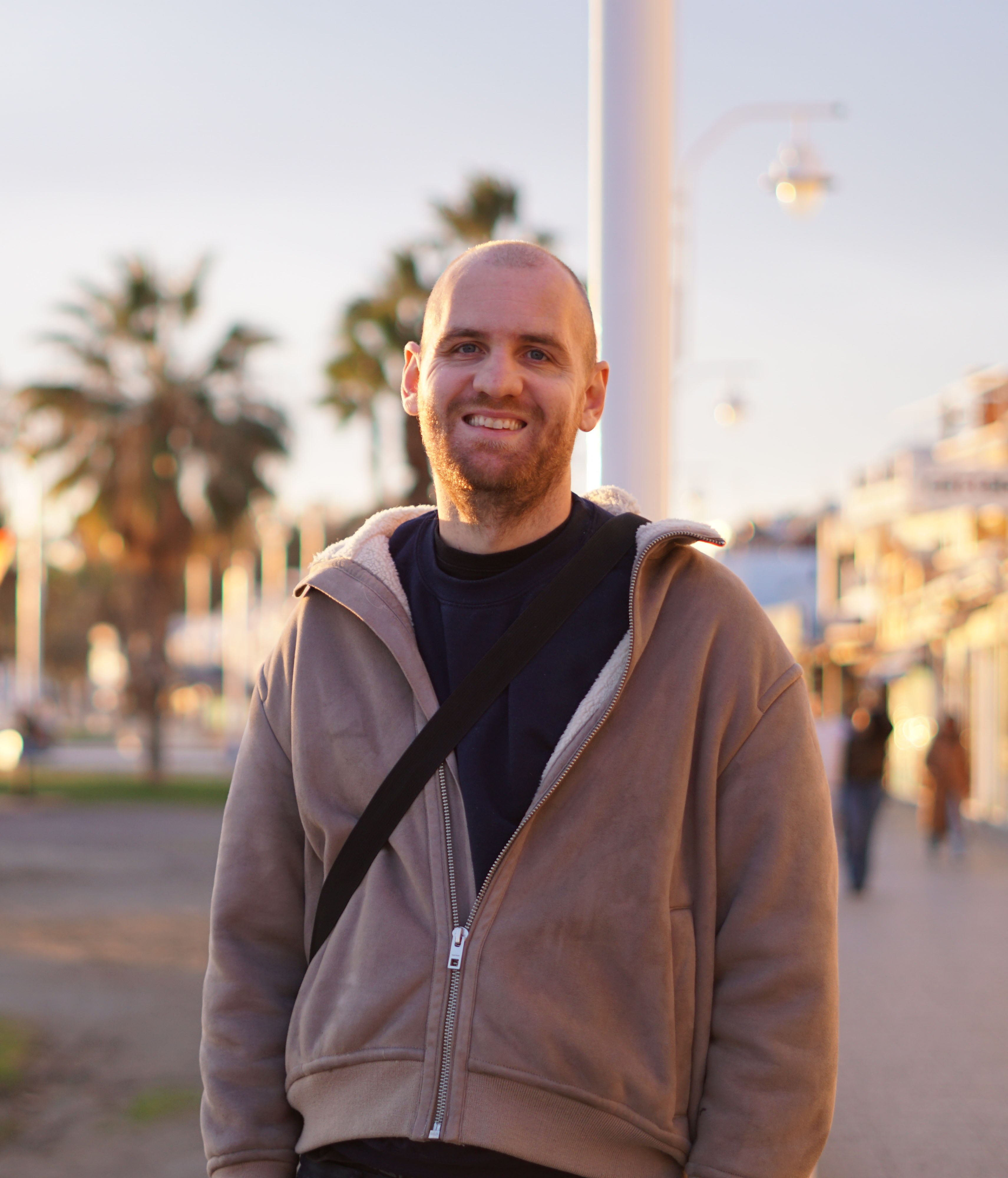 Author Niklas Fischer